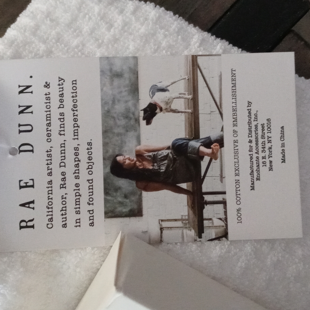 Rae Dunn Soap bar + 2 Rae Dunn Christmas towels. Great hostess gift - Picture 5 of 5
